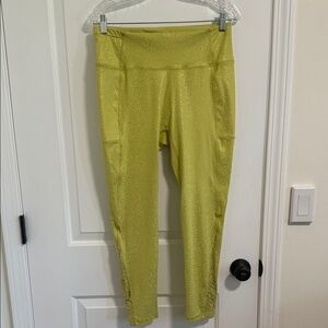 Crowned Athletics Belle Leggings